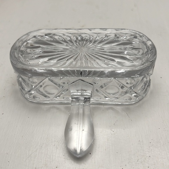VINTAGE CRYSTAL HANDLED SERVER TRAY CIGARETTE SERVER - Picture 2 of 5